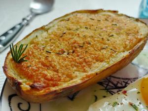 吃烤土豆有啥好处?烤土豆有益健康降低血压