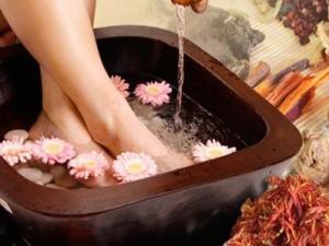哪些人不宜做中药足浴?做中药足浴的注意事项
