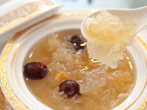 如何挑选银耳?食用银耳的注意事项