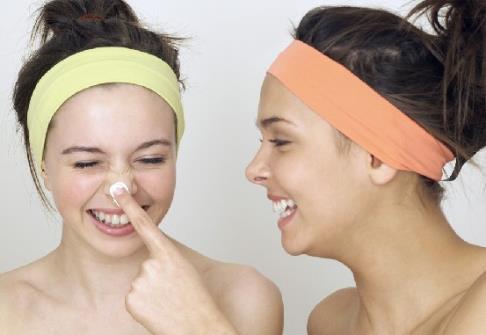 青春痘的治疗方法-治疗青春痘的小偏方-长青春痘的原因