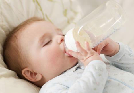 宝宝不爱喝水怎么办?宝宝为什么不爱喝水