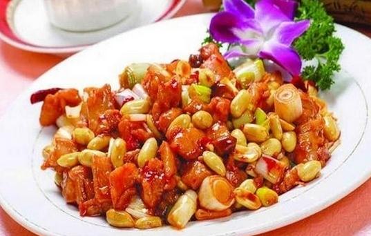 身体有毒素的表现:脸部两侧长痘