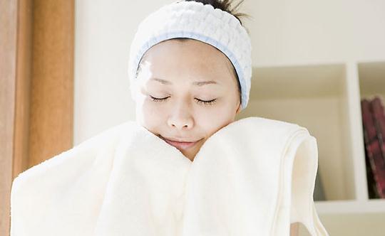 长痘痘和面相有联系?额头长痘表示什么?