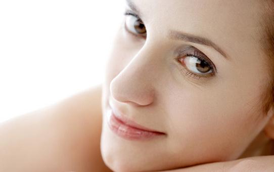 哪些方法可以有效去除眼袋?