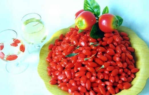 祛斑美容食谱:地黄老鸭煲