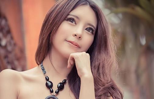 女生头发干枯毛躁怎么办才好?