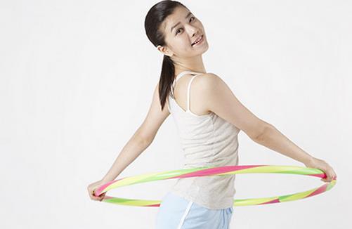 呼啦圈减肥 摇出好身材