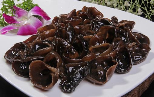 女人贫血易变“黄脸婆” 预防缺铁性贫血吃啥好?