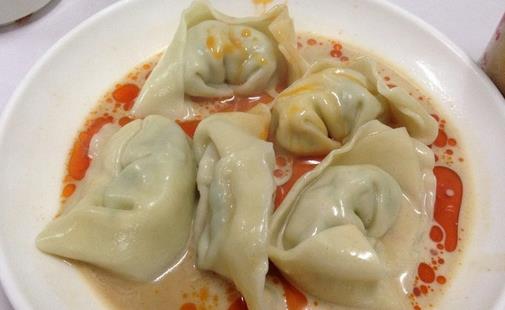 一盘冷馄饨 让你爽口更开胃