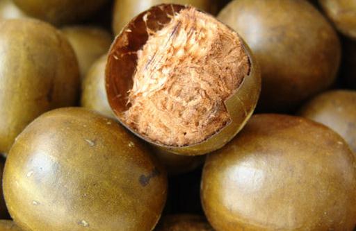 罗汉果的三大功效:治疗肺燥咳嗽