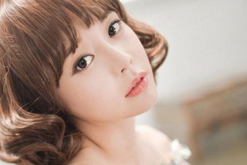 脖子黑脸白?教你如何美白脖子