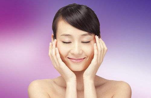 爱美不当小心惹来皮肤病!