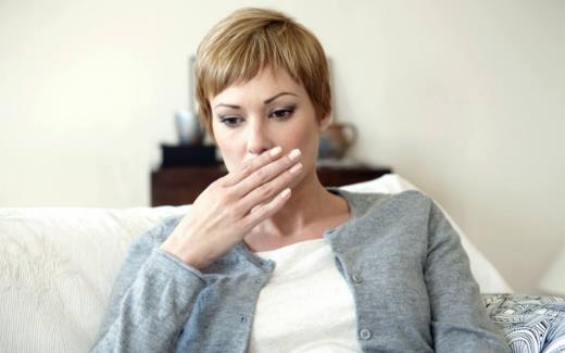 老是打嗝是咋回事呢?