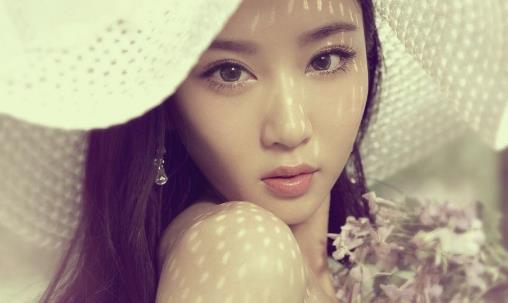 经期前后爆痘怎么办?如何护理痘痘肌肤