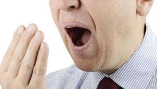 老年人为什么会口臭?老年人口臭怎么办