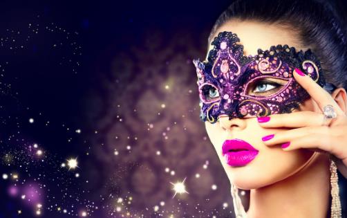 眼部的肌肤非常娇嫩,因此也需要额外地特殊保养,不及时