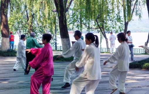 老年人注重养生 老年人最容易轻信的8个养生谣言