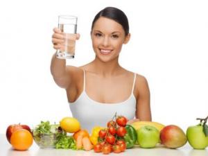 多喝水有助身体排出塑化剂-塑化剂会进入人体吗