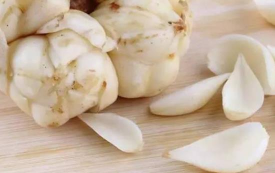 小孩可以吃百合吗?百合不能和什么一起吃?