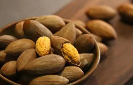 香榧可以直接吃吗?吃香榧会中毒吗?