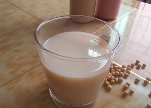 豆浆放保温杯放多久就不能喝了?豆浆坏了是怎么样的