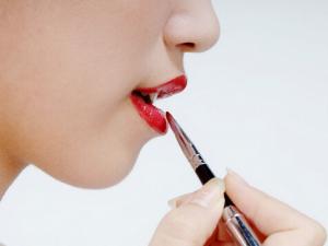 面部的护理-小心5个肌肤罪魁祸首