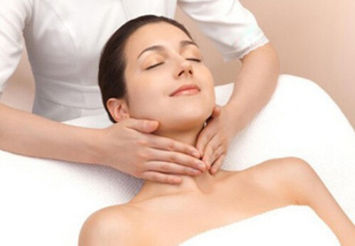 面部刮痧的好处和坏处-面部刮痧的方法