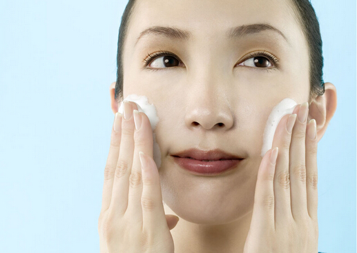 ��ʿ����Ƥ����ʲôϴ���̣�Ů������Ƥ����ʲôϴ���̣�