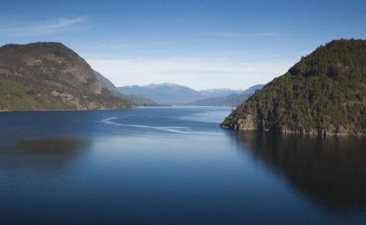 世界上最深的十大湖泊排行榜,榜首贝加尔湖最深处达1637米