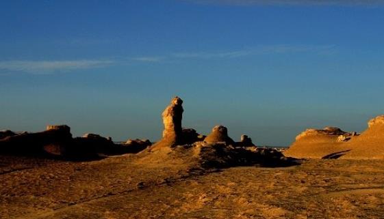 世界最大的游移湖 罗布泊常达3006平方公里