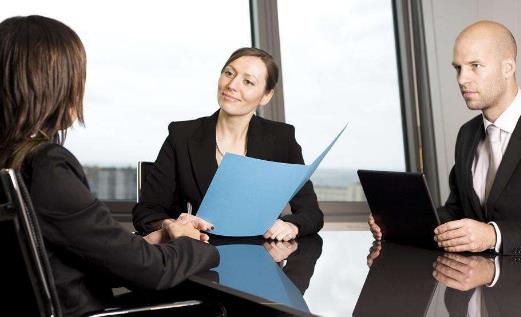 面试时三方面着手 巧妙回答主考官最后问题