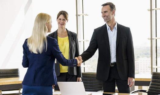 面试时三方面着手 巧妙回答主考官最后问题