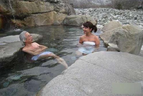 �ձ�Ů�������޵�ͼ-�ձ�Ů�˵Ķ������ͼƬ