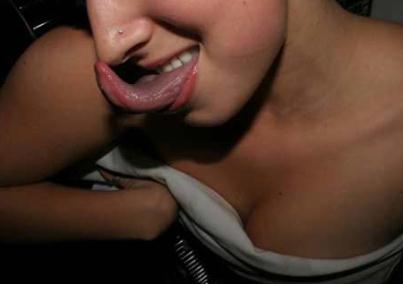 ��ЦͼƬ��ţ����Ĭ��Ц����һ���׵��㣬����򵽱���