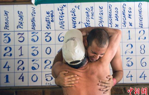 �����׽��������ƥ���˶��ῪĻ��60�����˶�Ա������ս