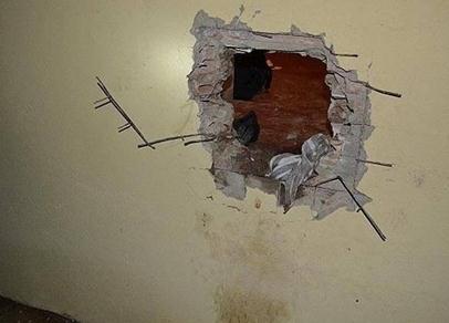 ��������Խ������ǽ�ϣ�����������Խ�������̫�󱻿��ڶ��У����־���Ц�����˶�Ƥ