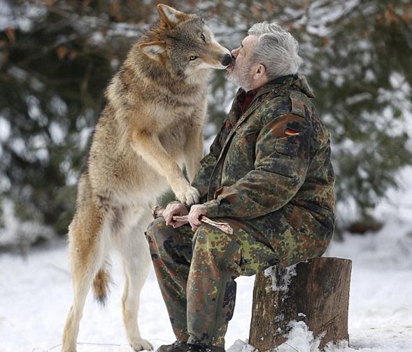 ���ǹ�ʳ�գ��¹�79������ͳ����Ⱥ���������Ⱥιʳ��ʾ�׽�