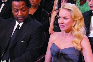 ��˹�����׿���������裬��˹�������˴������ڱ��Ĺ���Ϸ������Ů����