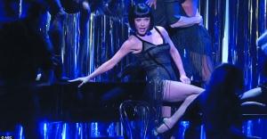 ��˹�����׿���������裬��˹�������˴������ڱ��Ĺ���Ϸ������Ů����