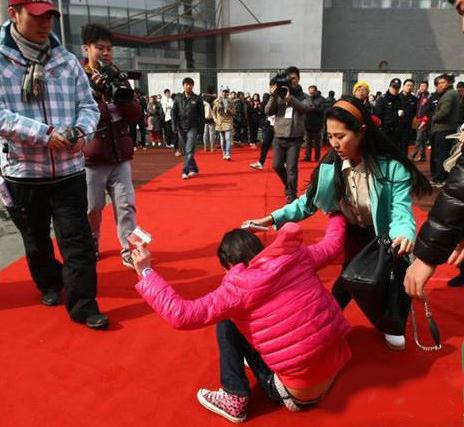 ��Ӱ��������������ô��ͼ�ߺ죬���ѵ�٩������ô����ô������Ϸ��