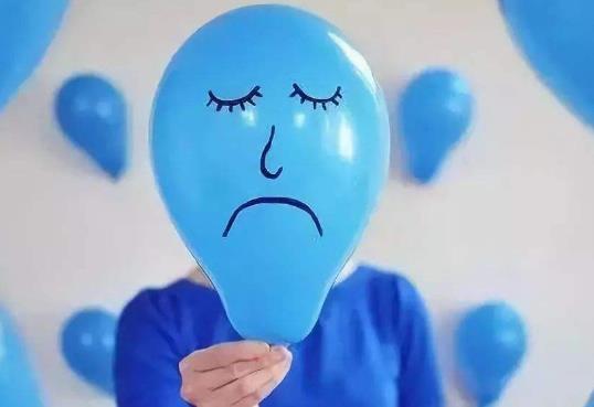 情侣之间一方有负面情绪该怎么处理?怎样面对一个整天负面情绪的人