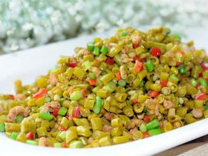 腌制酸豆角的方法-自制酸豆角要用洗米水泡