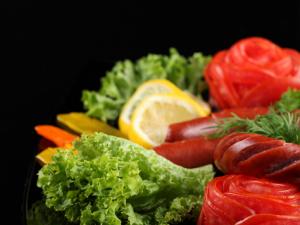 怎么保证蔬菜的营养物质不流失？蔬菜焯水的方法