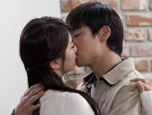 情侣必看的十部电影排名,《恋恋笔记本》《建筑学概论》温馨