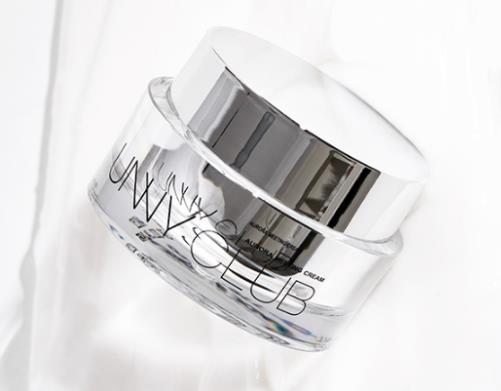 最好用的素颜霜排行榜,蒂佳婷V7素颜霜、unny club素颜霜方便快捷