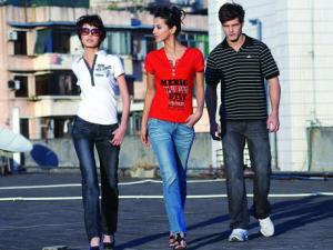 ��ţ�п��ɫ��ô�죿��ţ�п���ôϴ����ɫ