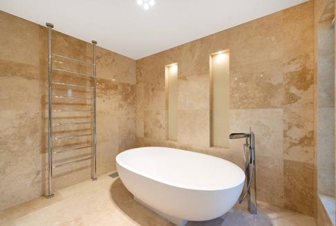 浴缸变黄了用什么洗的白?浴缸黄斑用什么去除