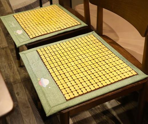 刚买回来的竹席应该怎样处理?怎么才能将竹席上的酸味去掉?