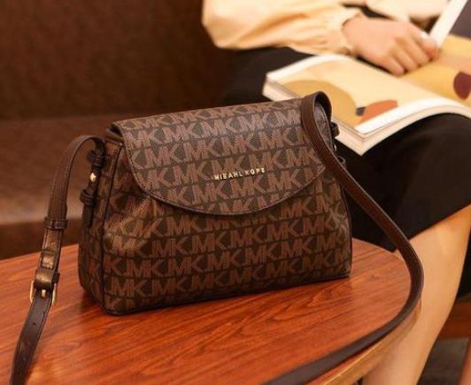 lv新包五金件有划痕正常吗?LV五金氧化怎么弄