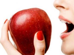 晚上吃苹果好吗？吃苹果的注意事项